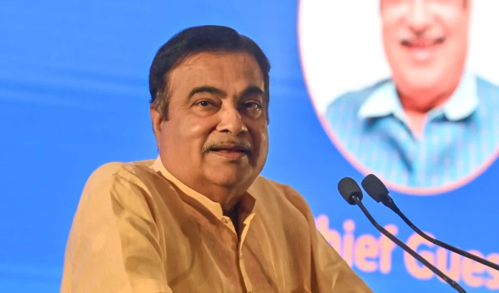 वाहन उद्योग ग्राहक, बिक्री के बाद की सेवाओं पर ध्यान देः केंद्रीय मंत्री, Nitin Gadkari
