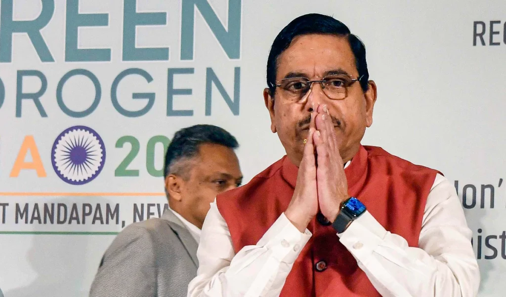 नवीकरणीय ऊर्जा क्षेत्र से अर्थव्यवस्था को मिलेगी गति: नवीकरणीय ऊर्जा मंत्री, Prahlad Joshi