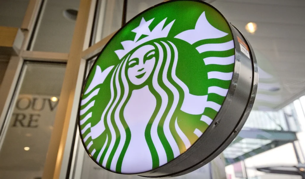 Starbucks CEO Brian Niccol ने युवाओं को दी करियर की सलाह, कहा- आपको विश्वास करना होगा