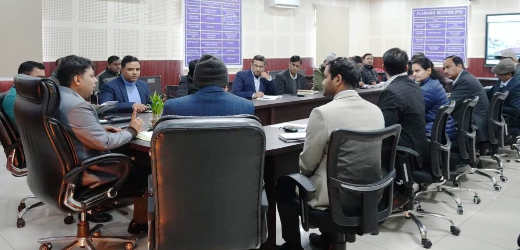 डीएम नितिन सिंह भदौरिया ने 38वें राष्ट्रीय खेल आयोजन संबंधी इवेंट मैनेजमेंट कंपनी प्रतिनिधियों को 25 जनवरी तक तैयारियां पूर्ण करने की दी हिदायत